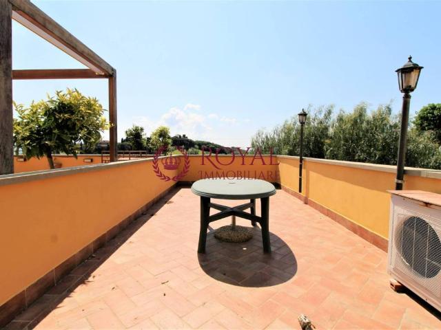 Appartamento in vendita a Rosignano Marittimo, Toscana