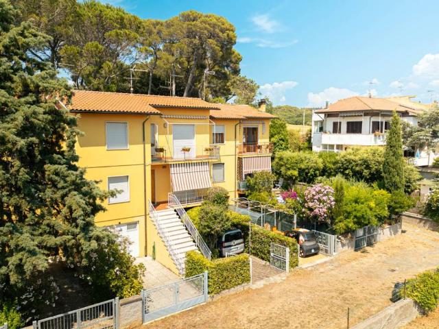 Appartamento in vendita a Il Fondino, Rosignano Marittimo