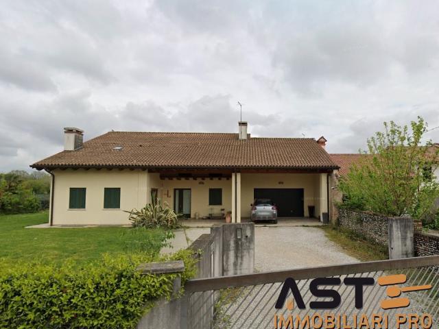Appartamento in vendita a Rossano Veneto, Veneto