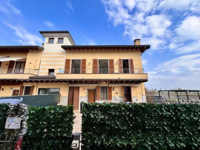 Appartamento in vendita a Rovato, Lombardia
