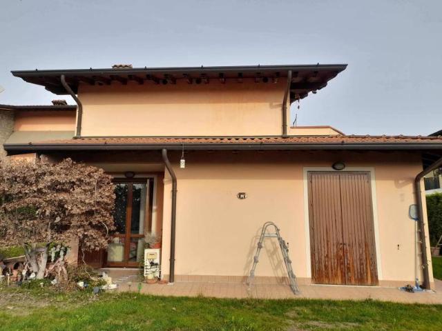 Appartamento in vendita a Villaggio Famiglia, Rovato