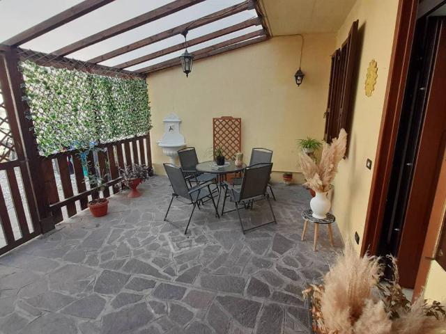 Appartamento in vendita a Villaggio Famiglia, Rovato
