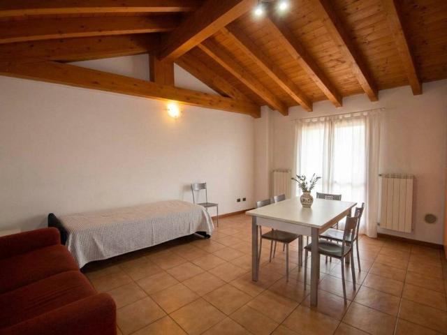 Appartamento in vendita a Villaggio Famiglia, Rovato