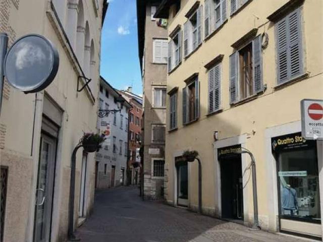Appartamento in vendita a Comunità della Vallagarina, Borgo Sacco