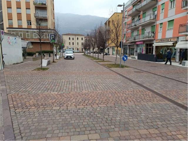 Appartamento in vendita a Comunità della Vallagarina, Borgo Sacco