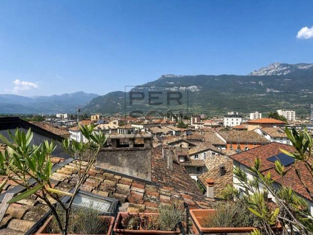 Appartamento in vendita a Comunità della Vallagarina, Borgo Sacco