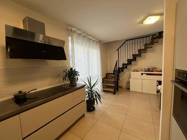 Appartamento in vendita a Comunità della Vallagarina, Borgo Sacco