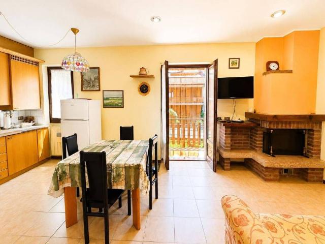 Appartamento in vendita a Rovetta, Lombardia