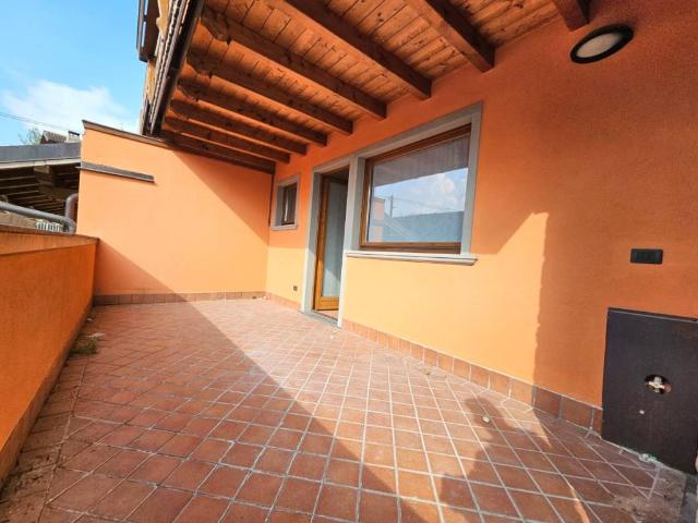 Appartamento in vendita a Rovetta, Lombardia