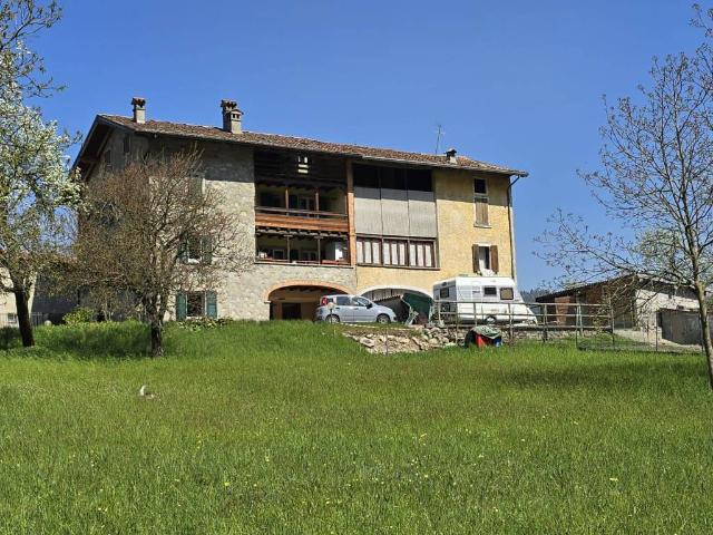 Appartamento in vendita a Vogno, Rovetta