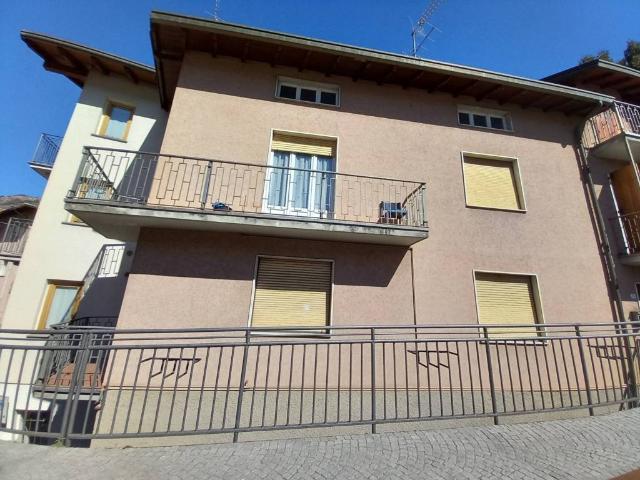Appartamento in vendita a Rovetta, Lombardia