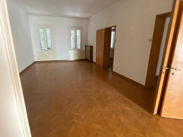 Appartamento in vendita a Rovigo, Veneto
