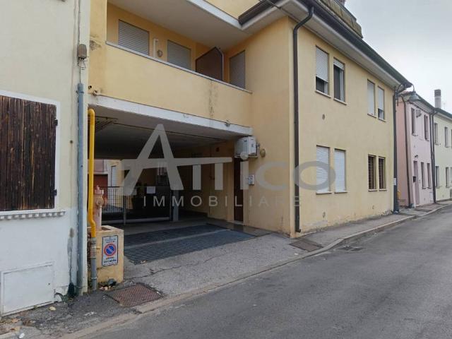 Appartamento in vendita a Rovigo, Veneto
