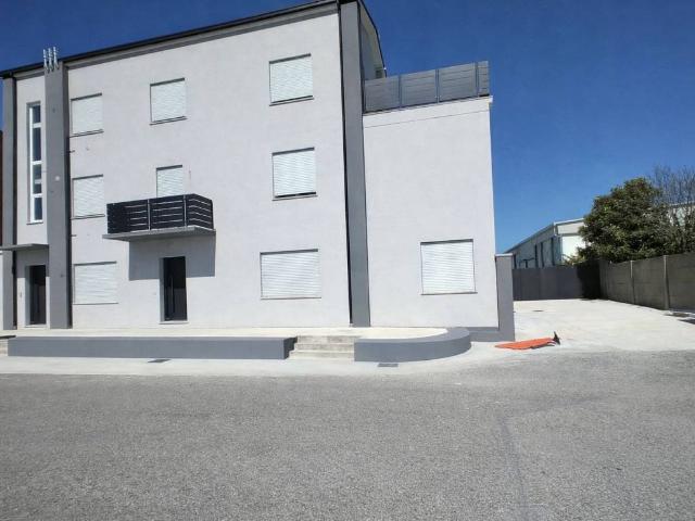 Appartamento in vendita a Commenda Est, Rovigo