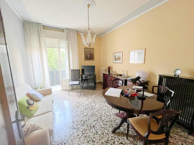Appartamento in vendita a Rovigo, Veneto