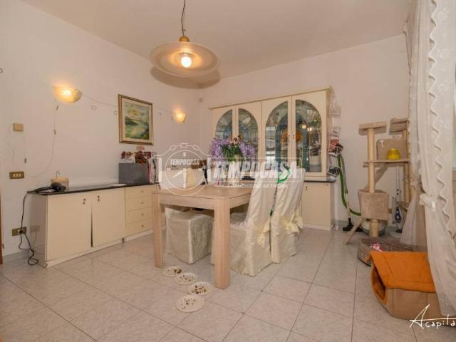 Appartamento in vendita a Rovigo, Veneto