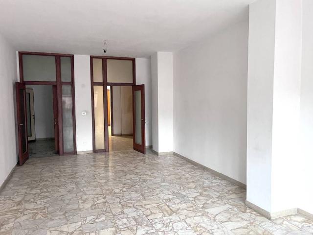 Appartamento in vendita a Rovigo, Veneto