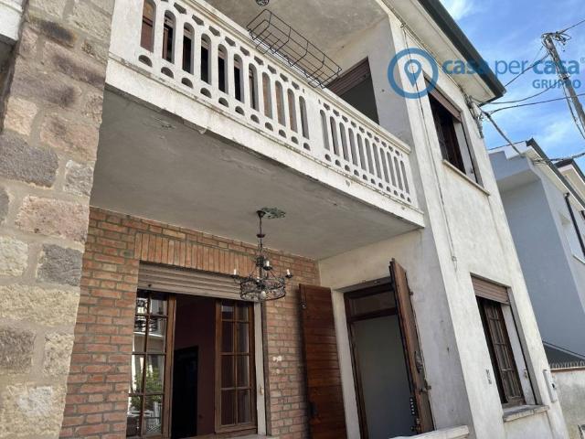 Appartamento in vendita a Rovigo, Veneto