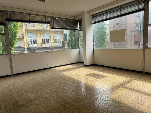 Appartamento in vendita a Rovigo, Veneto