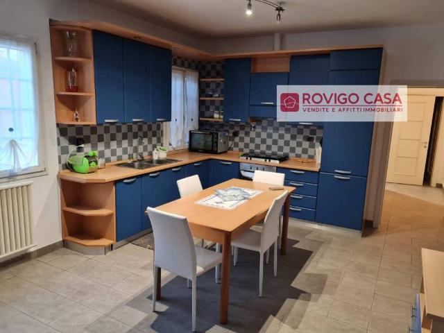 Appartamento in vendita a Rovigo, Veneto