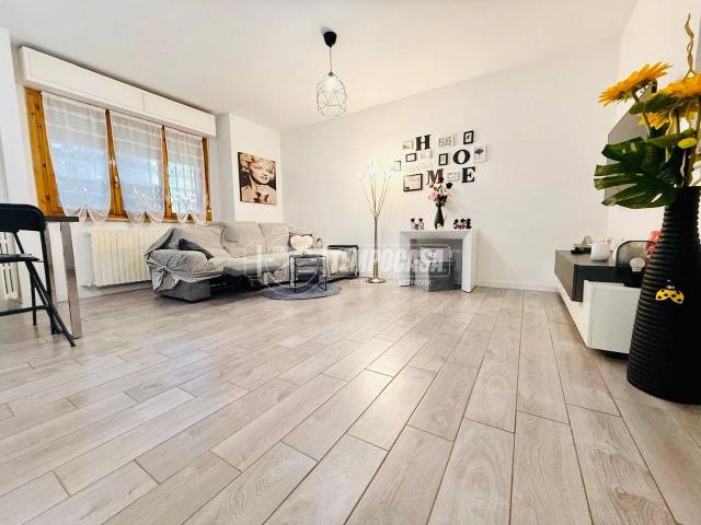 Appartamento in vendita a Rozzano, Lombardia