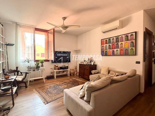 Appartamento in vendita a Rozzano, Lombardia