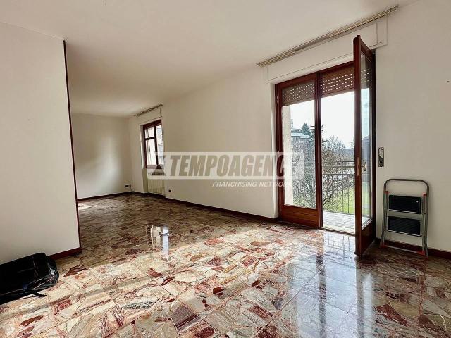 Appartamento in vendita a Rozzano, Lombardia
