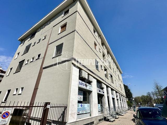 Appartamento in vendita a Rozzano, Lombardia