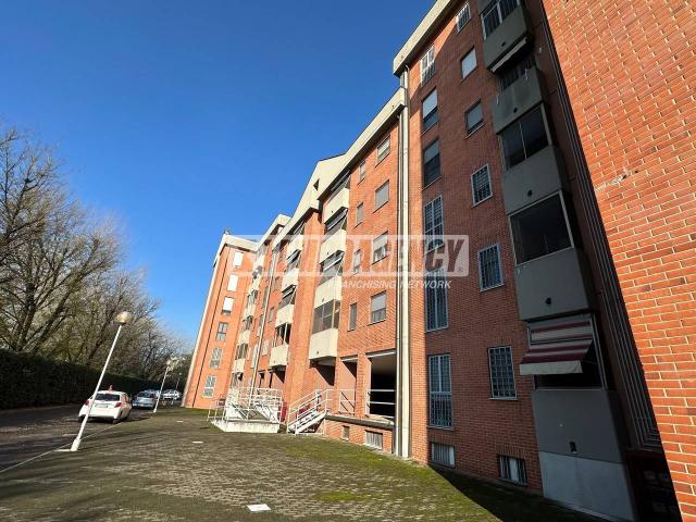 Appartamento in vendita a Rozzano, Lombardia