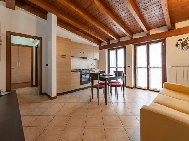 Appartamento in vendita a Rozzano, Lombardia