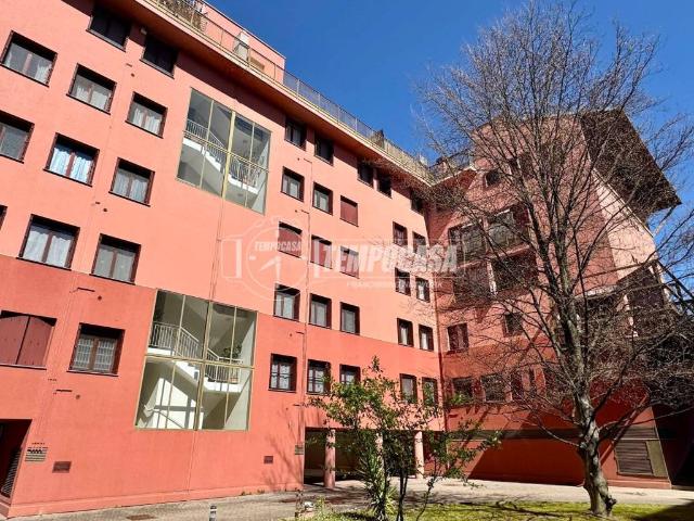 Appartamento in vendita a Rozzano, Lombardia