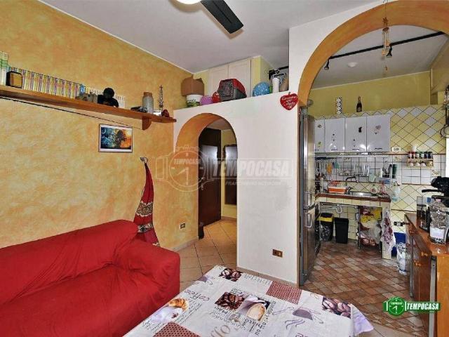 Appartamento in vendita a Rozzano, Lombardia