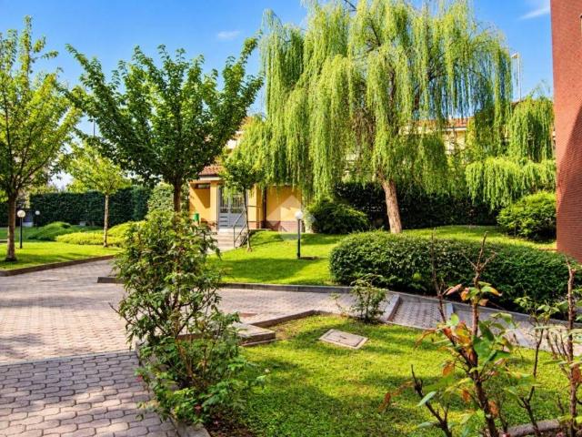 Appartamento in vendita a Quinto de' Stampi, Rozzano
