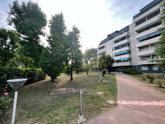 Appartamento in vendita a Rozzano, Lombardia