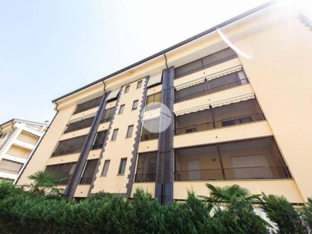 Appartamento in vendita a Valleambrosia, Rozzano