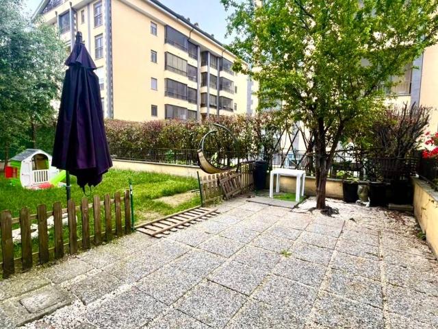 Appartamento in vendita a Valleambrosia, Rozzano