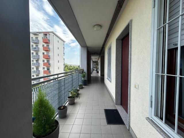 Appartamento in vendita a Rozzano, Lombardia