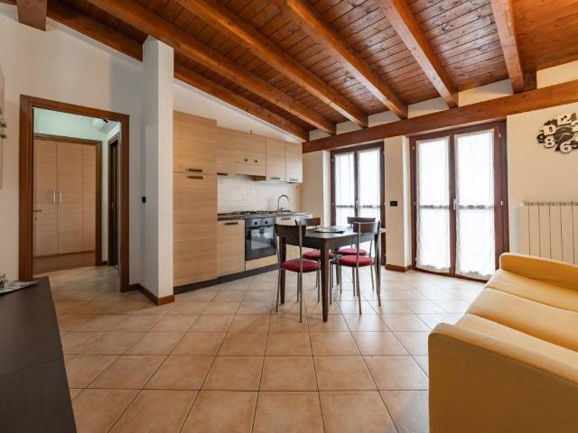 Appartamento in vendita a Rozzano, Lombardia