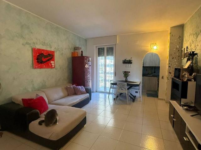 Appartamento in vendita a Rozzano, Lombardia