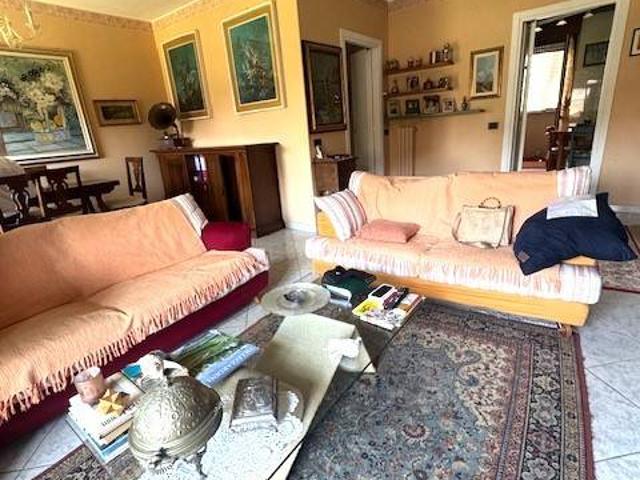 Appartamento in vendita a Rozzano, Lombardia