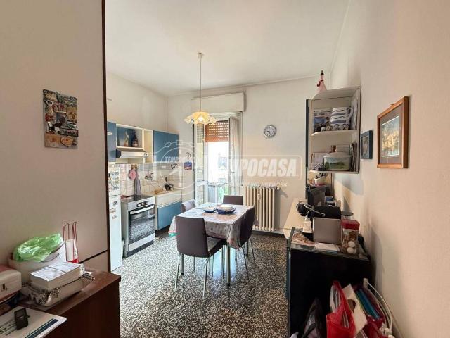 Appartamento in vendita a Rozzano, Lombardia