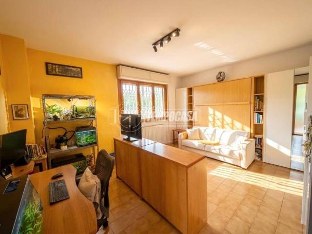 Appartamento in vendita a Rozzano, Lombardia