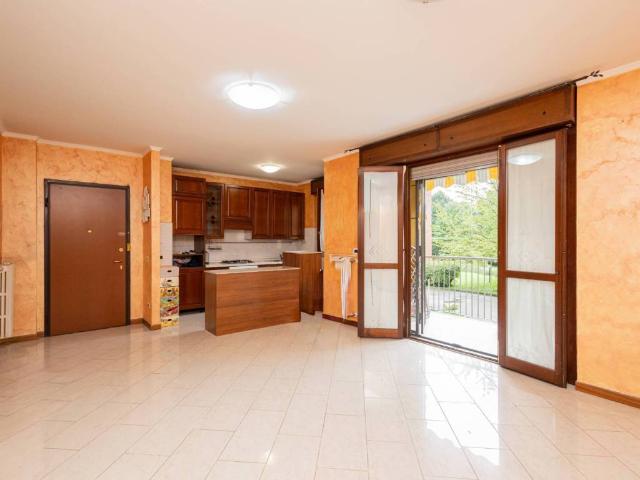 Appartamento in vendita a Rozzano, Lombardia