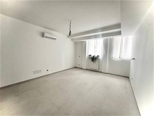 Appartamento in vendita a Rozzano, Lombardia