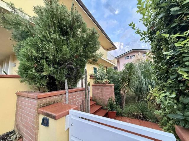 Appartamento in vendita a Porcari, Lucca