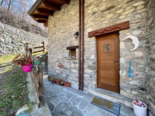 Appartamento in vendita a Saint Denis, Aosta