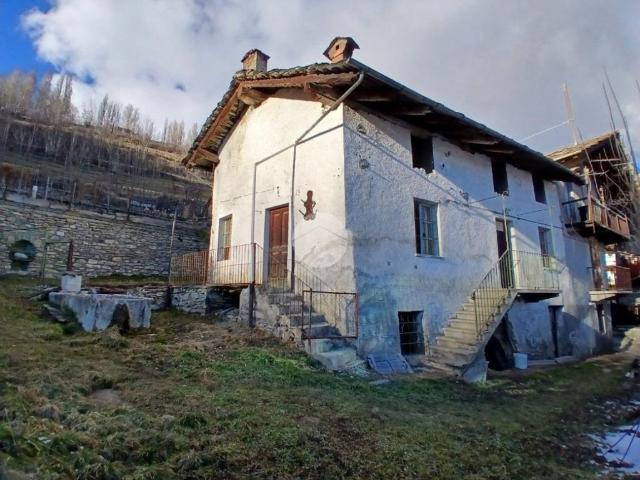 Appartamento in vendita a Saint Pierre, Aosta