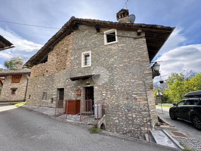 Appartamento in vendita a Saint Pierre, Aosta