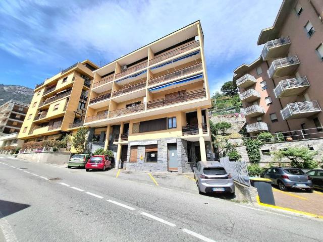 Appartamento in vendita a Saint Vincent, Aosta