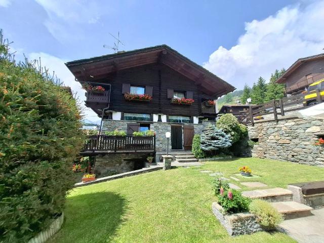 Appartamento in vendita a Saint Vincent, Aosta